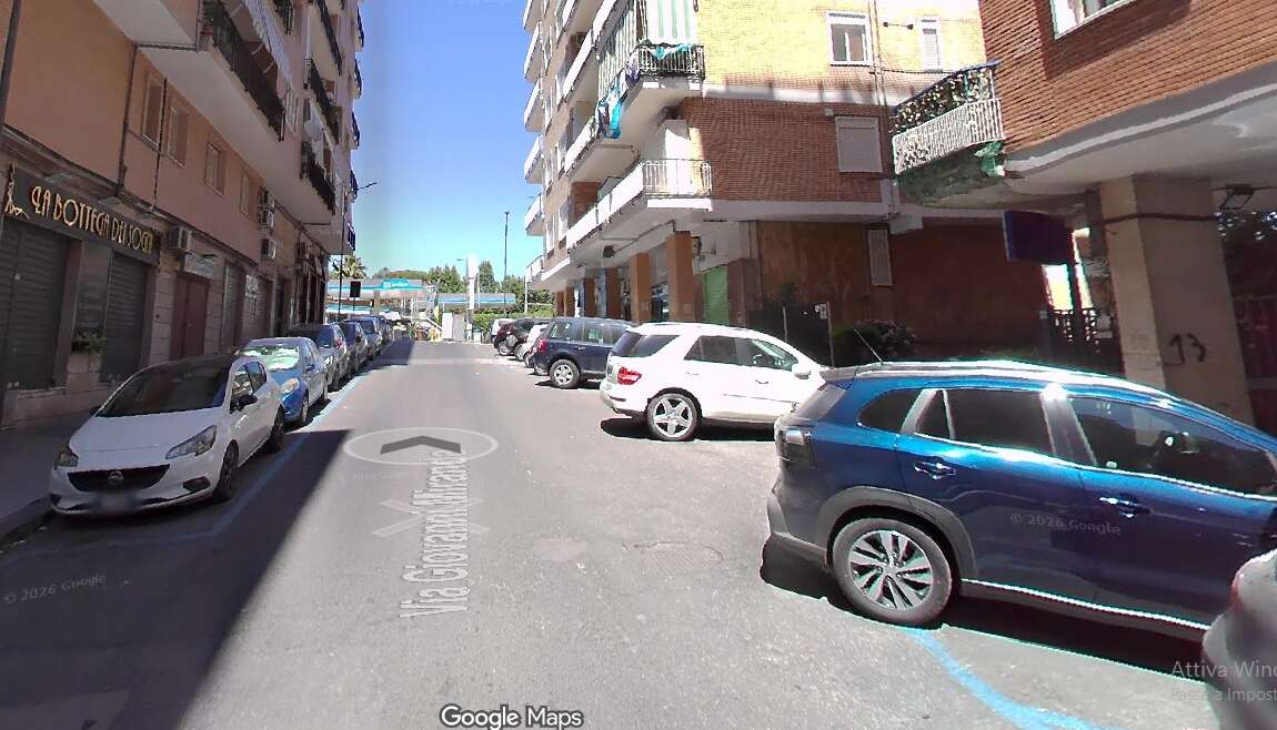 Bilocale in affitto in via Miranda con posto auto
