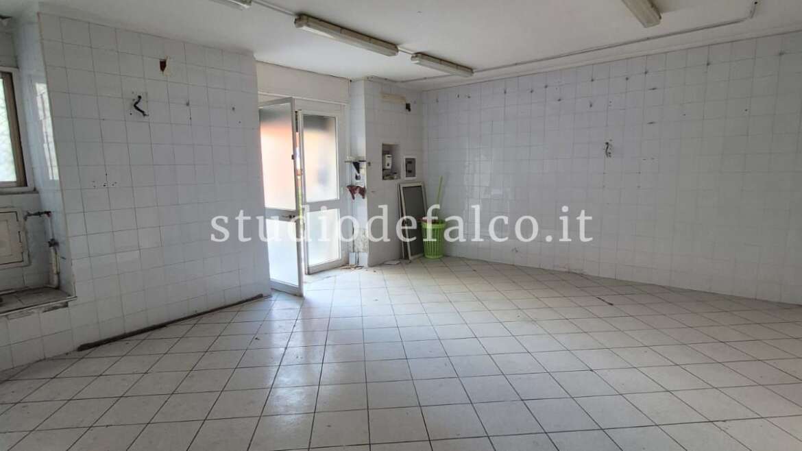 Locale commerciale in locazione vicoletto Cimarosa