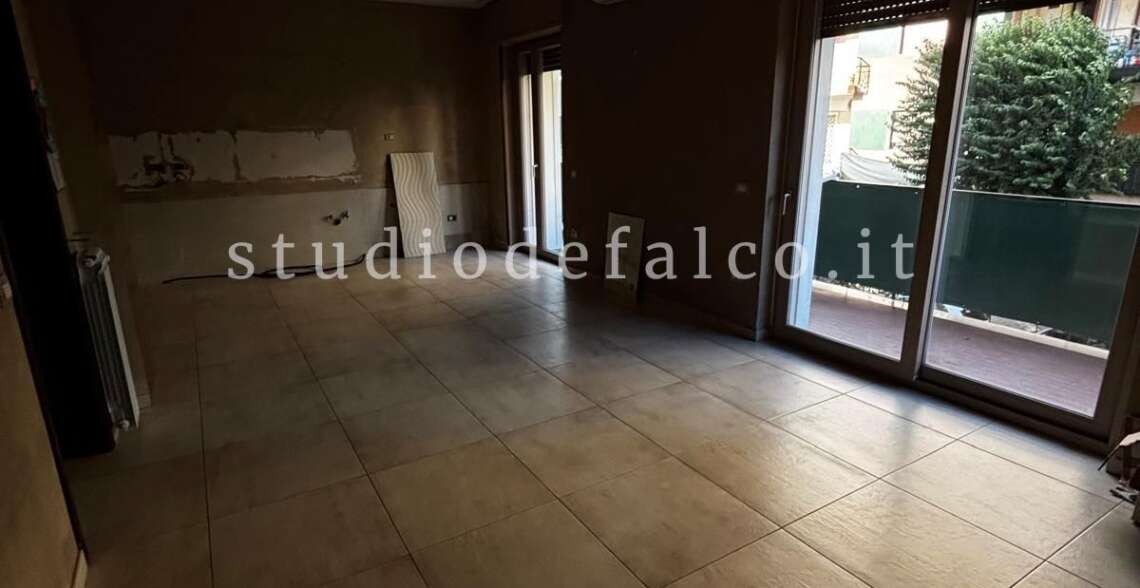 Ampio trilocale in locazione in via dell’Epomeo